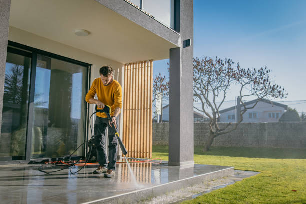 Post-Construction Pressure Washing in Fuller Heights, FL